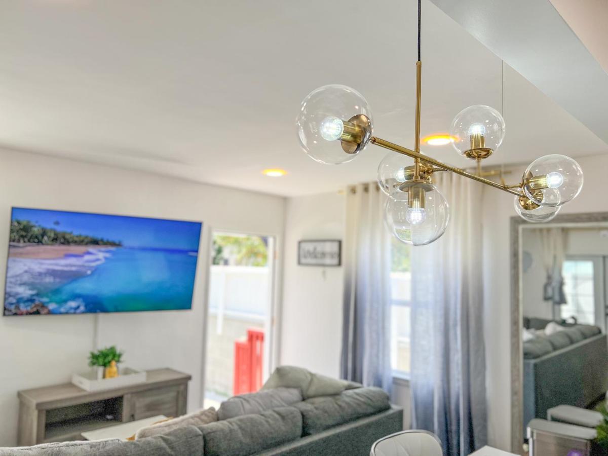 Luxury Villa With Hot Tub! Walk To Beach & Bars Long Beach Buitenkant foto