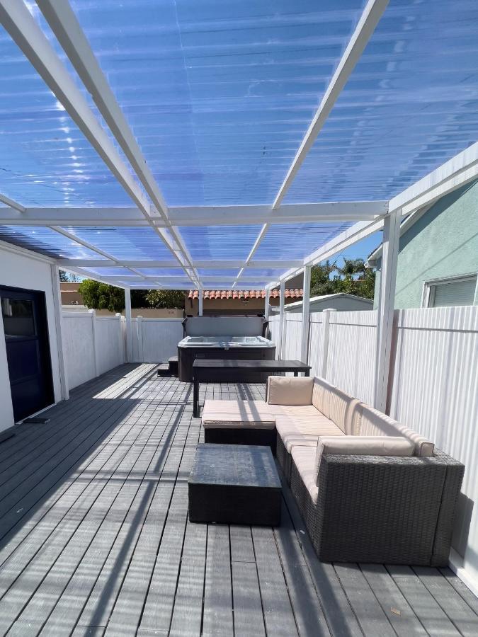 Luxury Villa With Hot Tub! Walk To Beach & Bars Long Beach Buitenkant foto